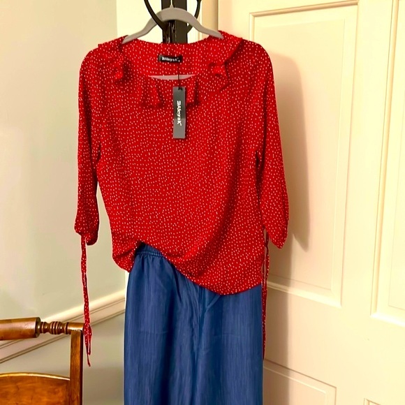 Polka Dot Top Tie Sleeves New With Tags Women’s Size Medium Red White - Picture 1 of 9